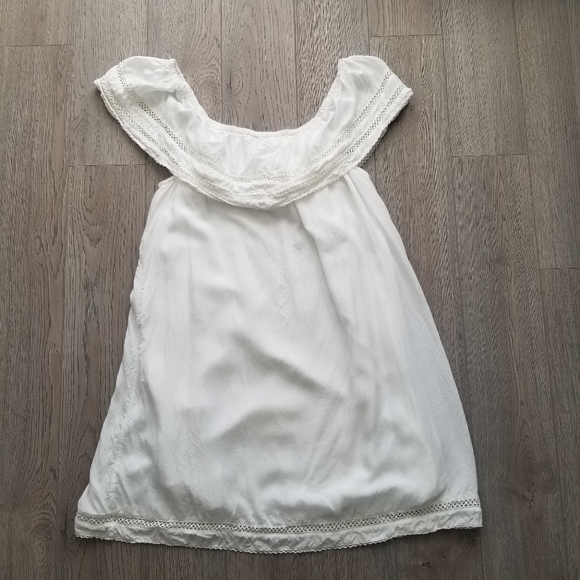 Aritizia Wilfred White Ruffle Off Shoulder Mini Dress - Medium - Picture 5 of 10